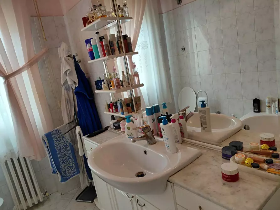 Immagine 21 di Villa in vendita  a Colle Di Val D'elsa