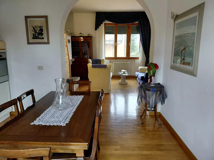 Immagine 8 di Villa in vendita  a Colle Di Val D'elsa