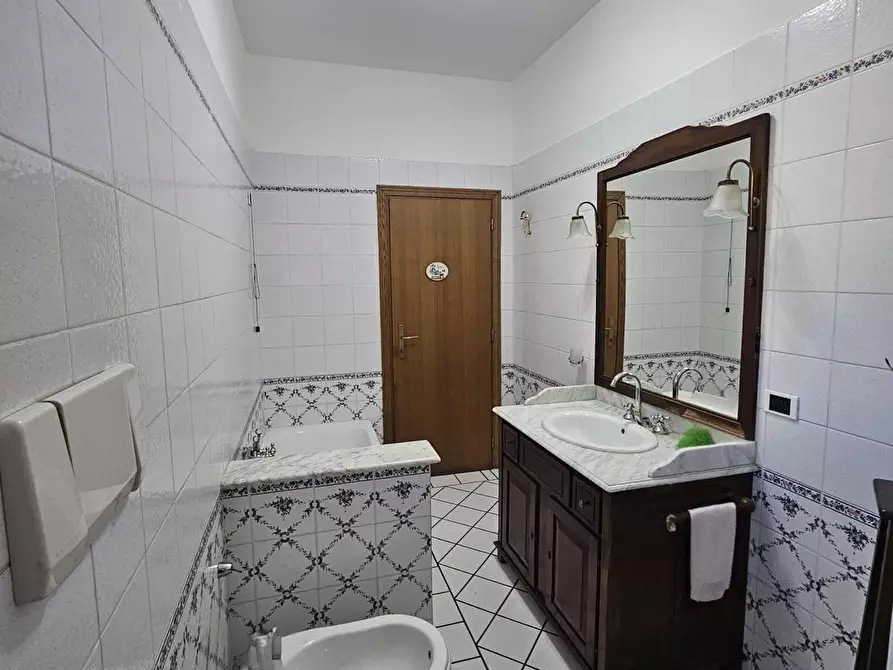 Immagine 15 di Casa bifamiliare in vendita  a Cerreto Guidi