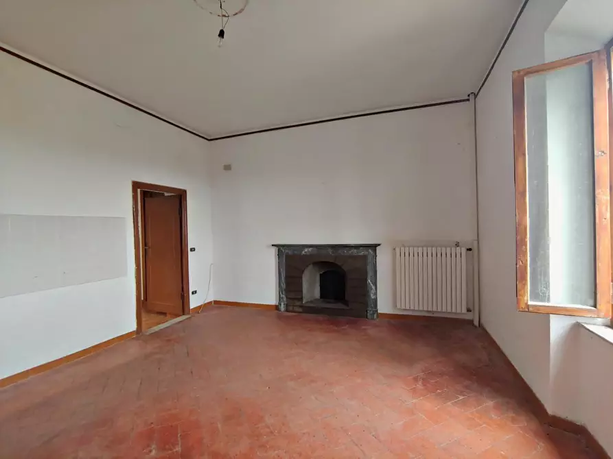 Immagine 1 di Appartamento in vendita  a Sinalunga