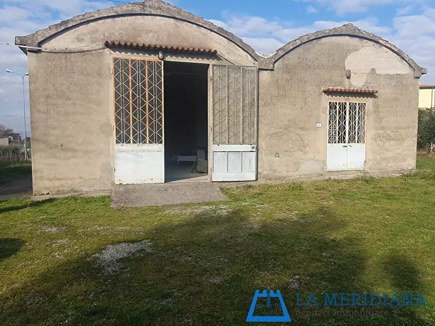 Immagine 2 di Attività artigianale in vendita  a Larciano