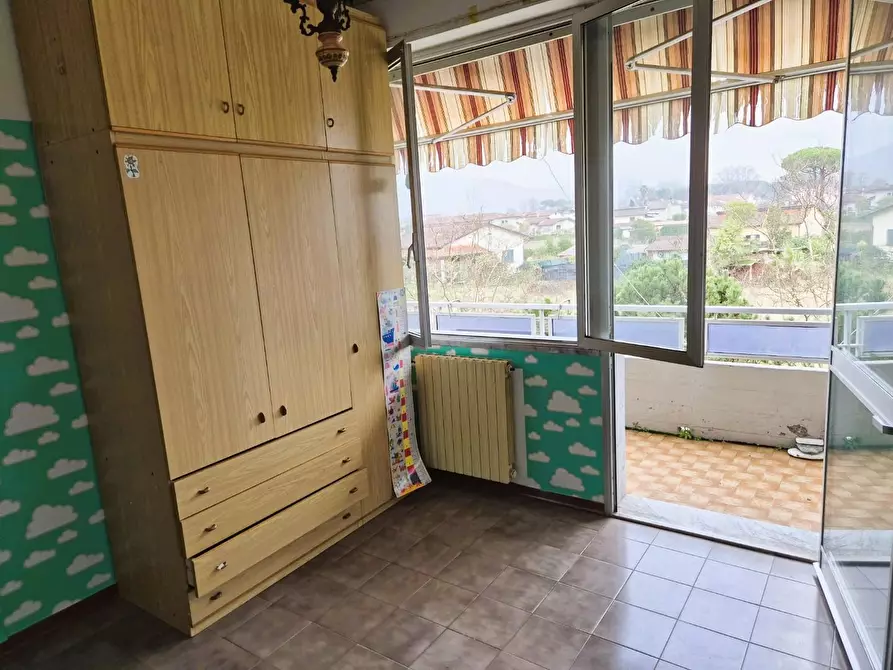 Immagine 12 di Appartamento in vendita  a Massa