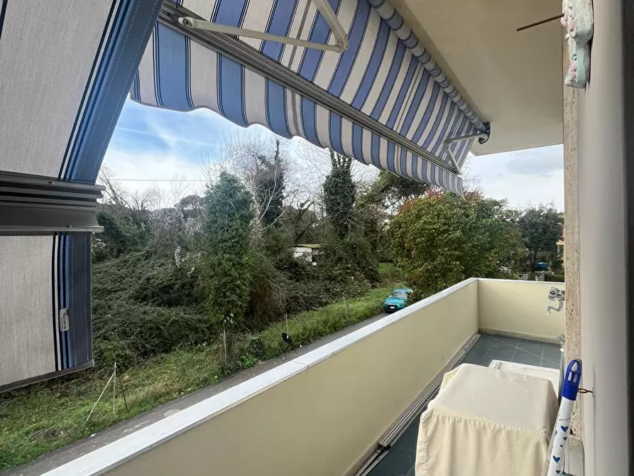 Immagine 5 di Appartamento in vendita  a Massa