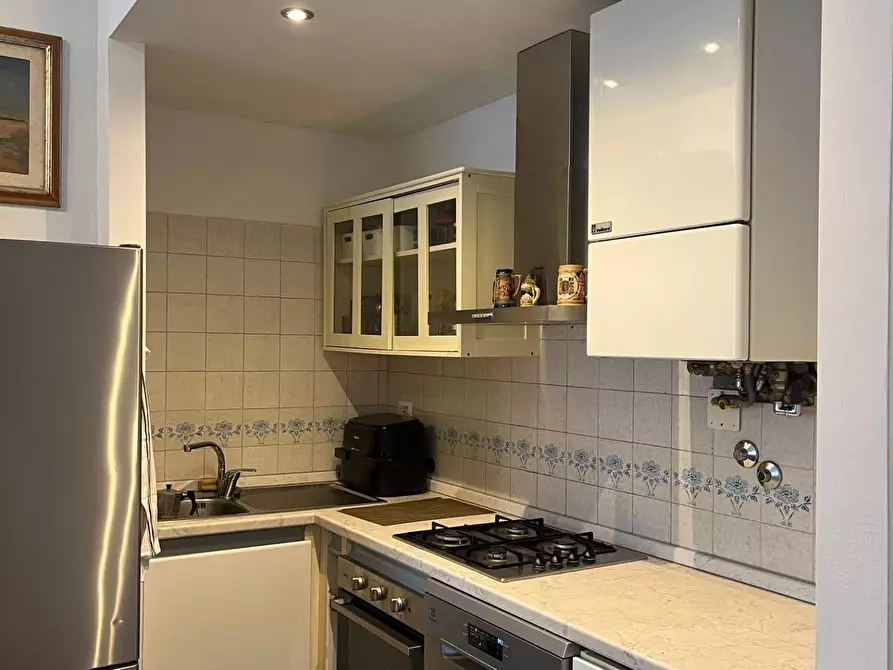 Immagine 7 di Appartamento in vendita  a Massa