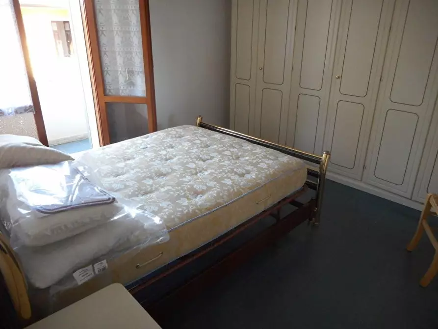 Immagine 13 di Appartamento in vendita  a Massa