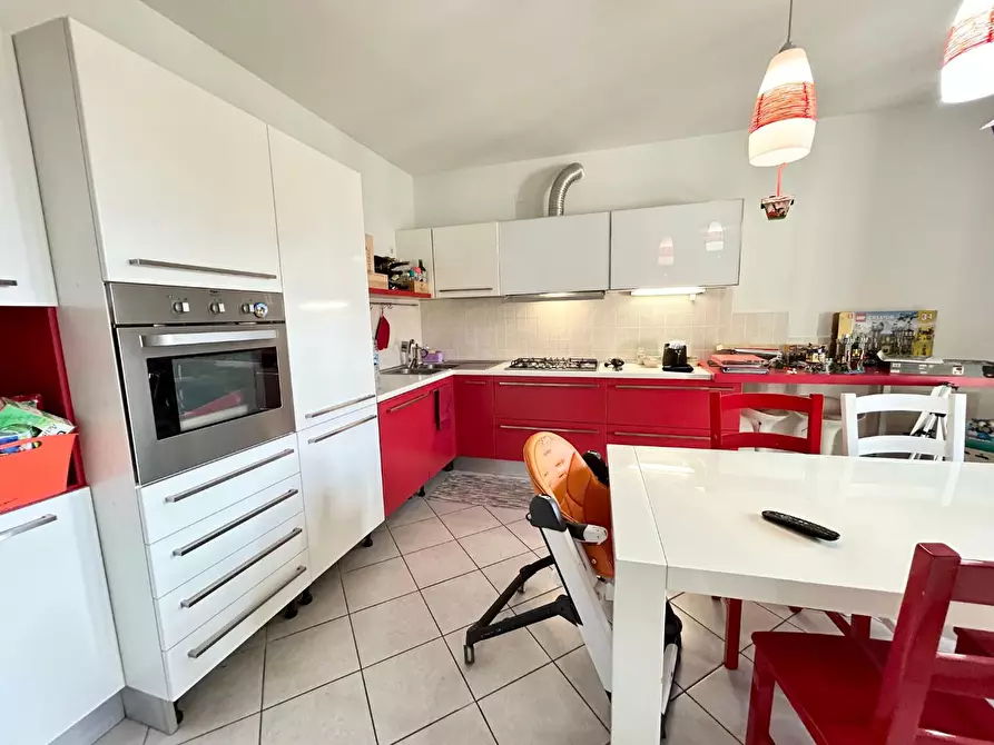 Immagine 9 di Appartamento in vendita  a Castelfiorentino