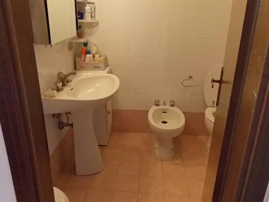 Immagine 7 di Appartamento in affitto  a Rosignano Marittimo