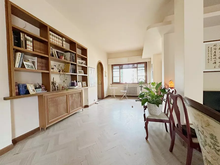 Immagine 4 di Villa in vendita  a Pieve A Nievole