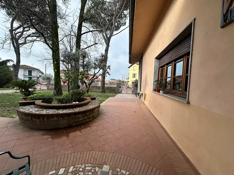 Immagine 30 di Villa in vendita  a Pieve A Nievole