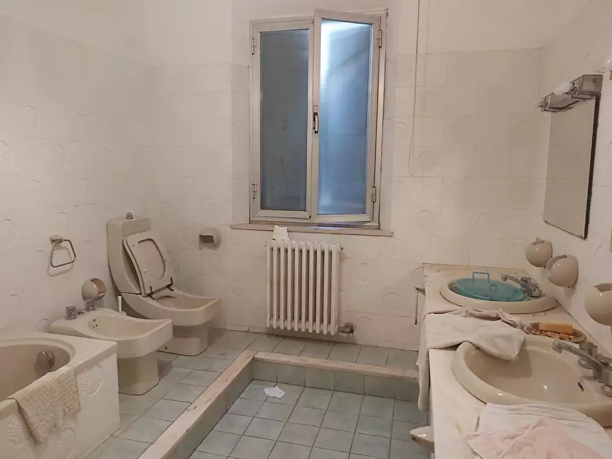 Immagine 21 di Appartamento in vendita  a Vicopisano