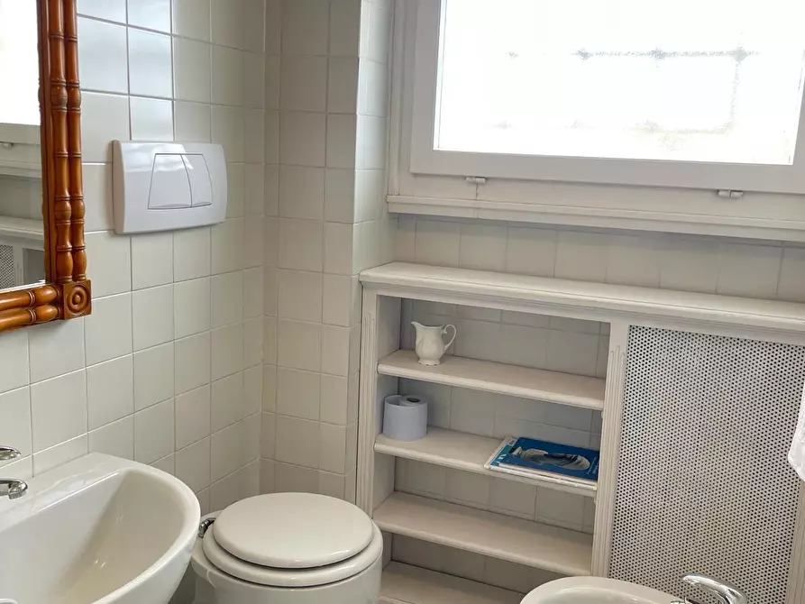 Immagine 8 di Appartamento in vendita  a Forte Dei Marmi