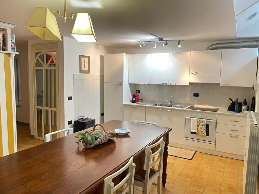 Immagine 17 di Appartamento in vendita  a Forte Dei Marmi