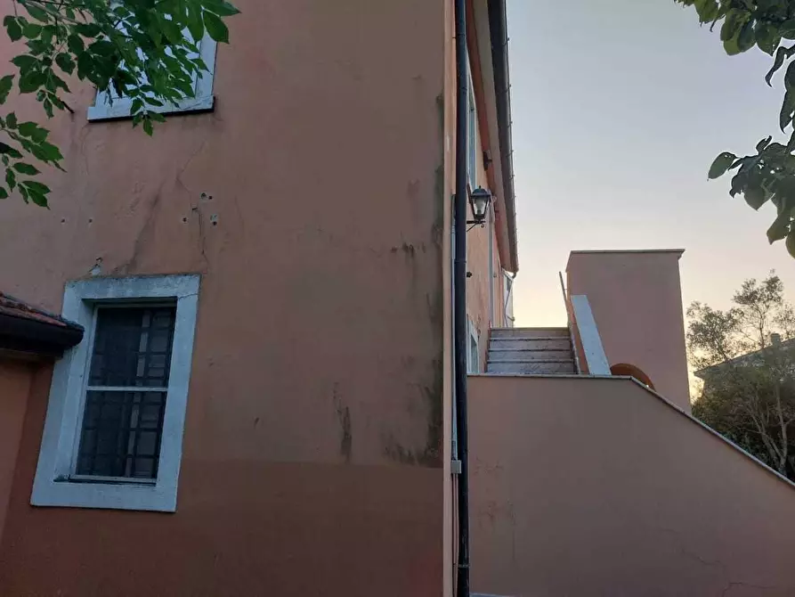 Immagine 5 di Porzione di casa in vendita  a Castelnuovo Magra