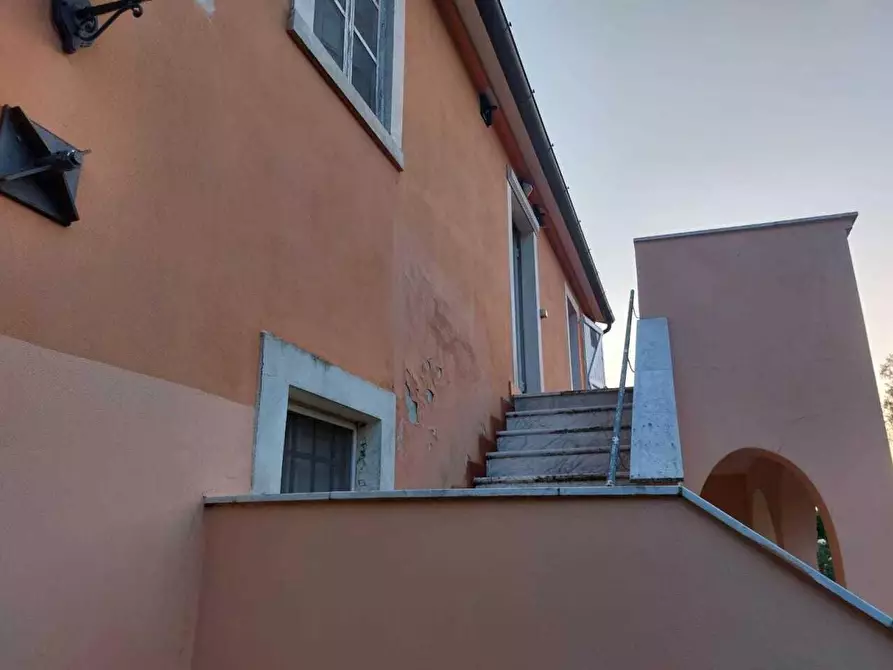 Immagine 4 di Porzione di casa in vendita  a Castelnuovo Magra