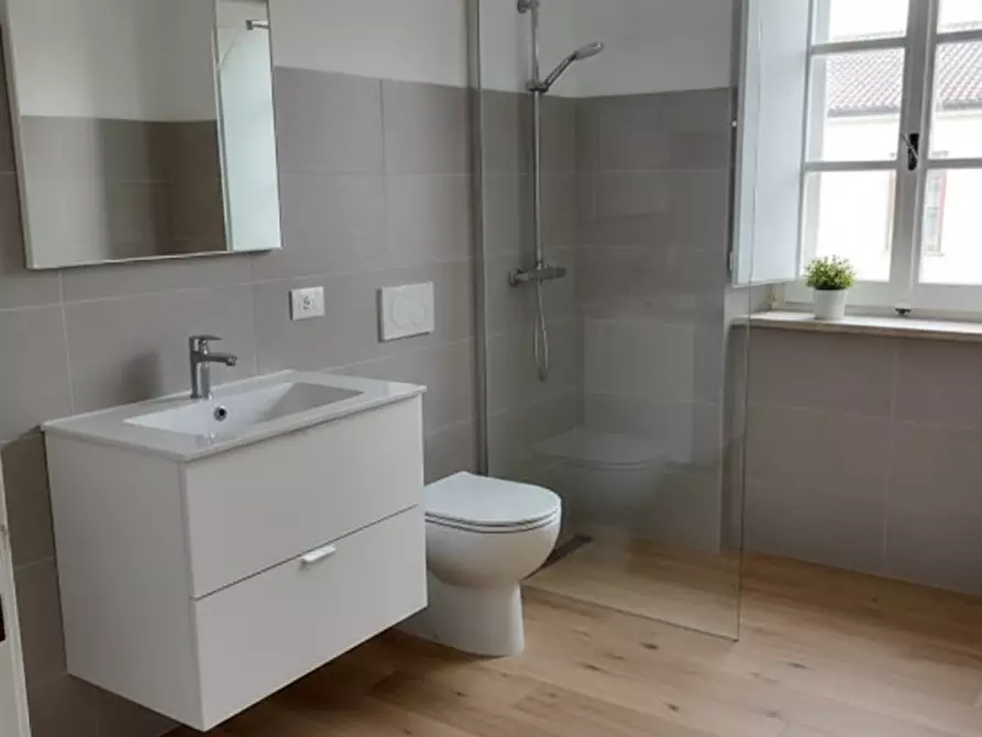 Immagine 22 di Porzione di casa in vendita  a Castelnuovo Magra