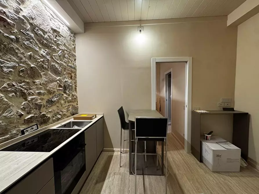 Immagine 4 di Appartamento in vendita  a Viareggio