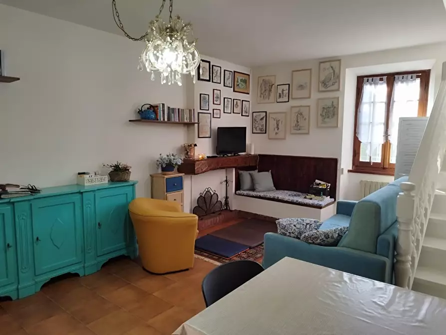 Immagine 8 di Villetta a schiera in vendita  a Camaiore