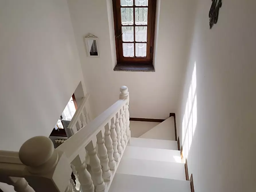 Immagine 17 di Villetta a schiera in vendita  a Camaiore