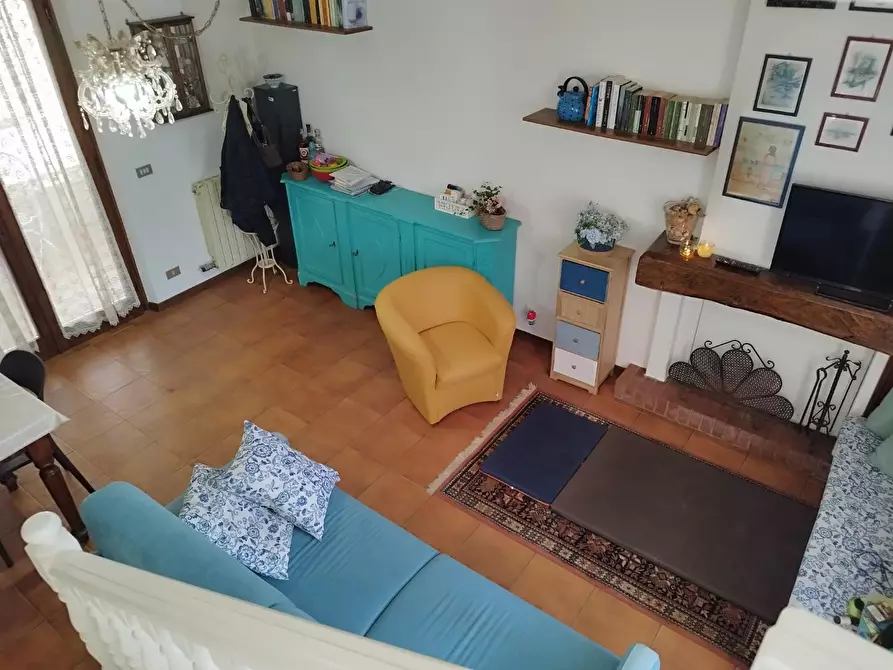 Immagine 5 di Villetta a schiera in vendita  a Camaiore