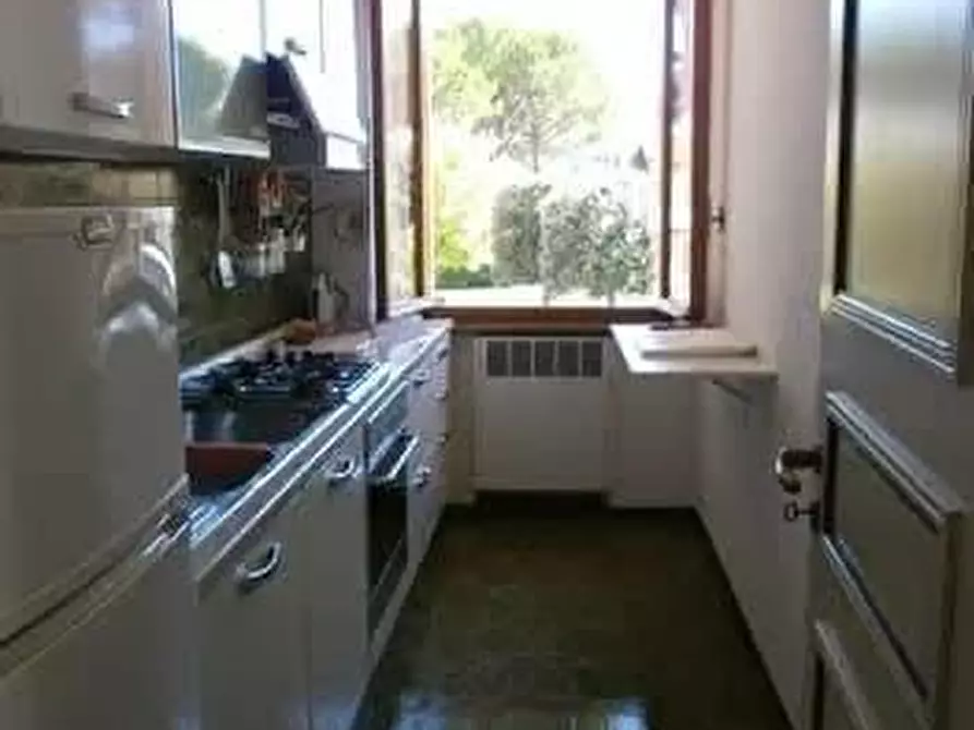 Immagine 2 di Casa bifamiliare in affitto  a Ameglia