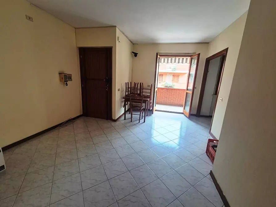 Immagine 2 di Appartamento in vendita  a Siena