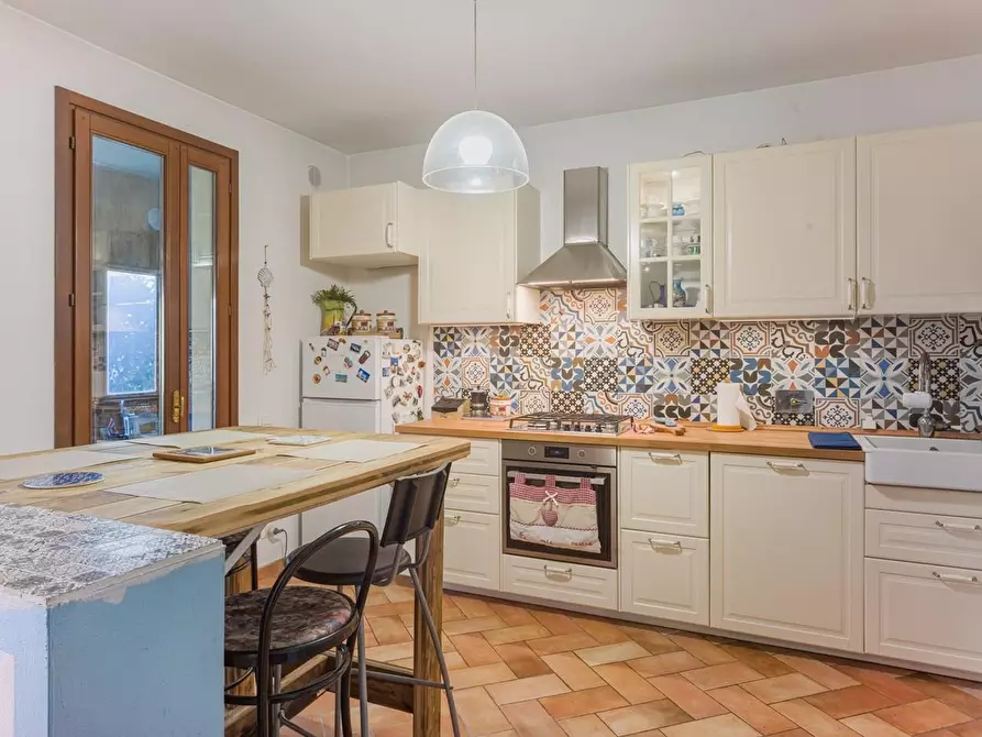 Immagine 7 di Casa bifamiliare in vendita  a Cascina