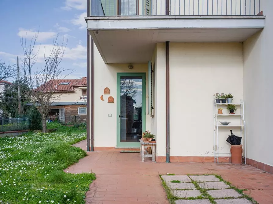 Immagine 29 di Casa bifamiliare in vendita  a Cascina