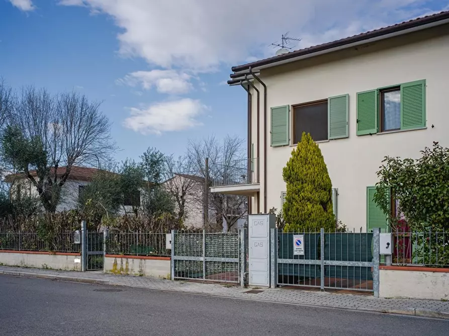 Immagine 32 di Casa bifamiliare in vendita  a Cascina