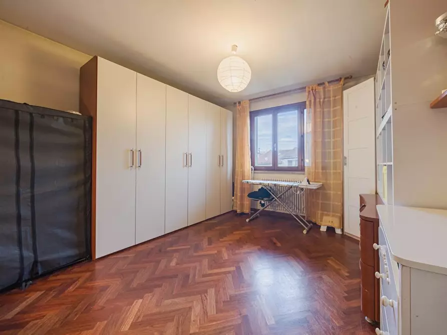 Immagine 17 di Casa bifamiliare in vendita  a Cascina