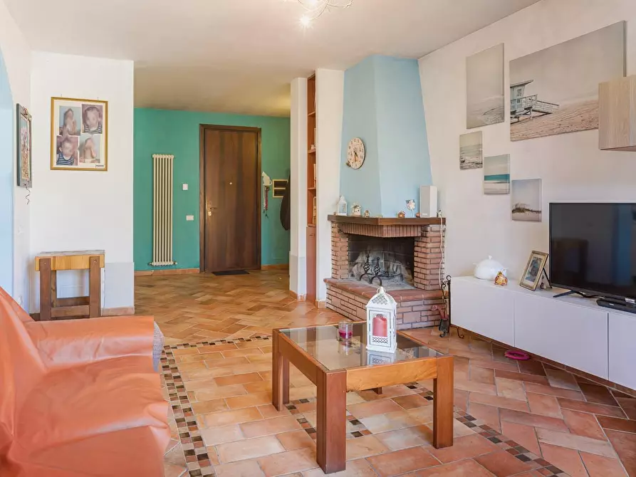 Immagine 4 di Casa bifamiliare in vendita  a Cascina