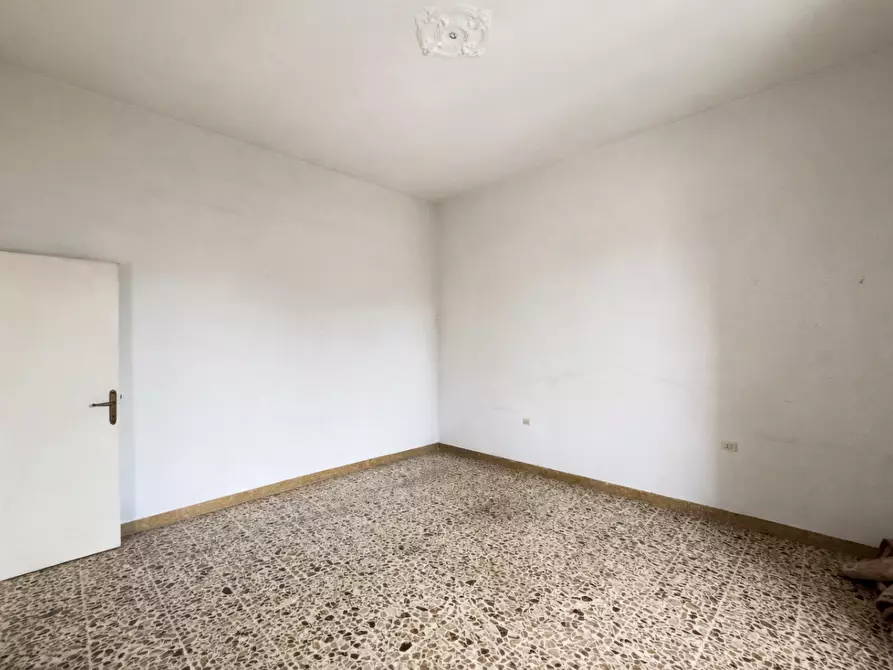 Immagine 24 di Villetta a schiera in vendita  a Empoli