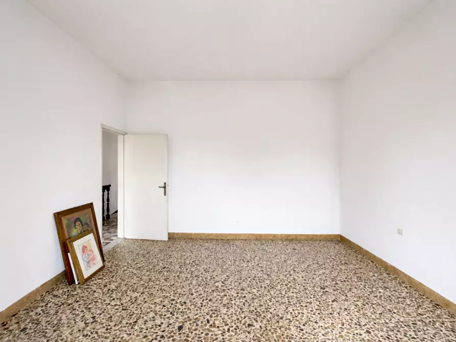 Immagine 25 di Villetta a schiera in vendita  a Empoli