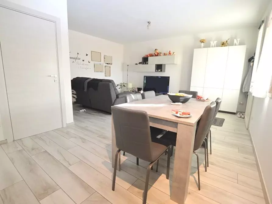 Immagine 2 di Appartamento in vendita  a Porcari