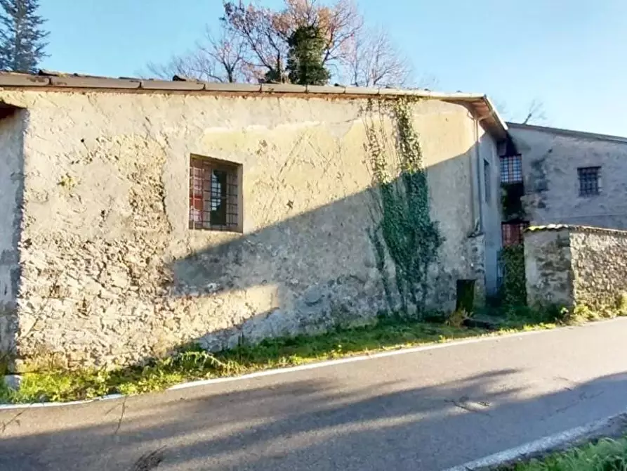 Immagine 44 di Rustico / casale in vendita  a Camaiore