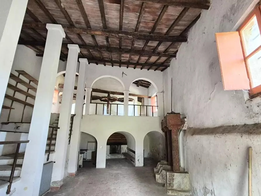 Immagine 1 di Rustico / casale in vendita  a Camaiore