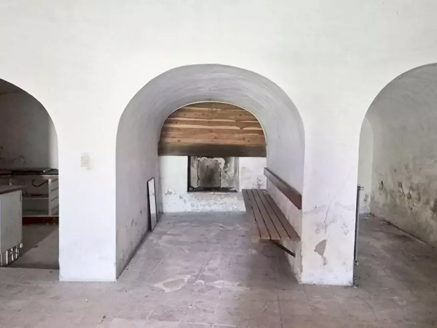 Immagine 5 di Rustico / casale in vendita  a Camaiore