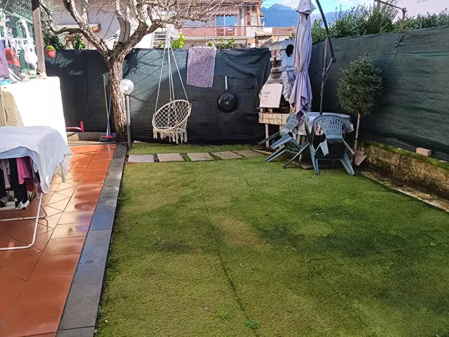 Immagine 6 di Casa indipendente in vendita  a Massa