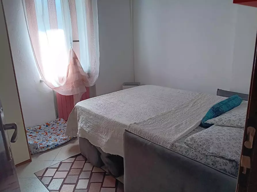 Immagine 9 di Casa indipendente in vendita  a Massa