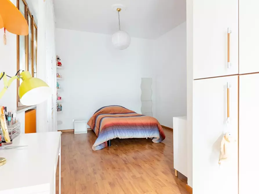 Immagine 12 di Villa in vendita  a Pisa