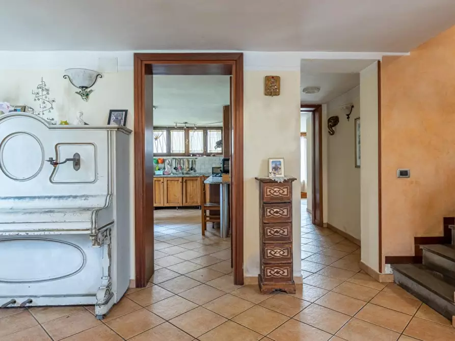 Immagine 7 di Villa in vendita  a Pisa
