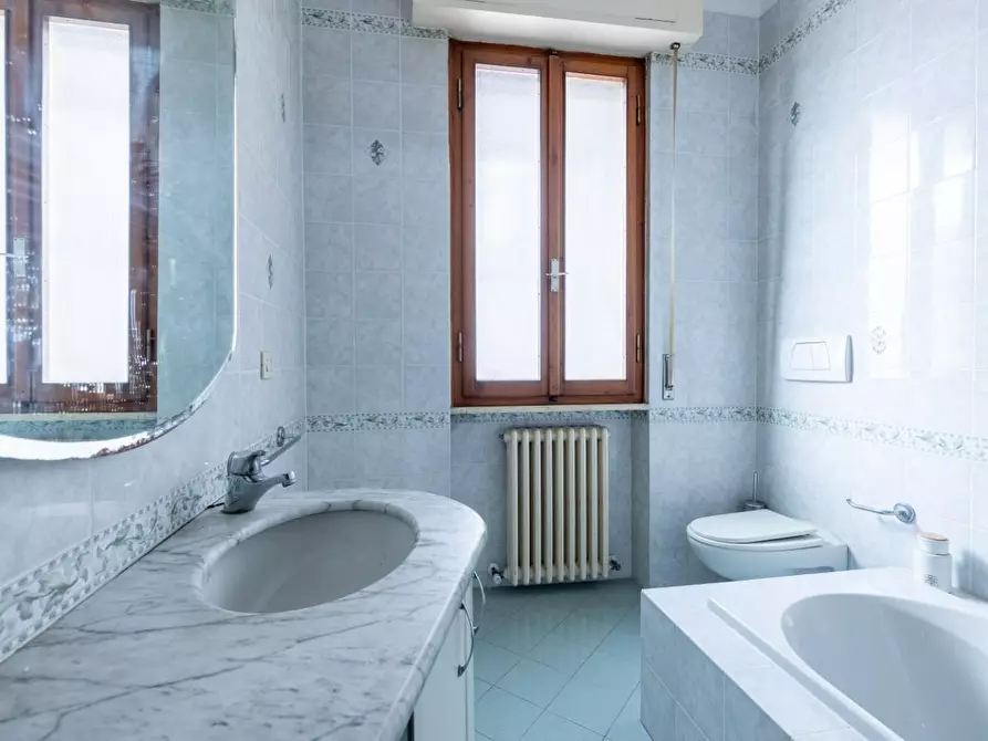 Immagine 16 di Villa in vendita  a Pisa