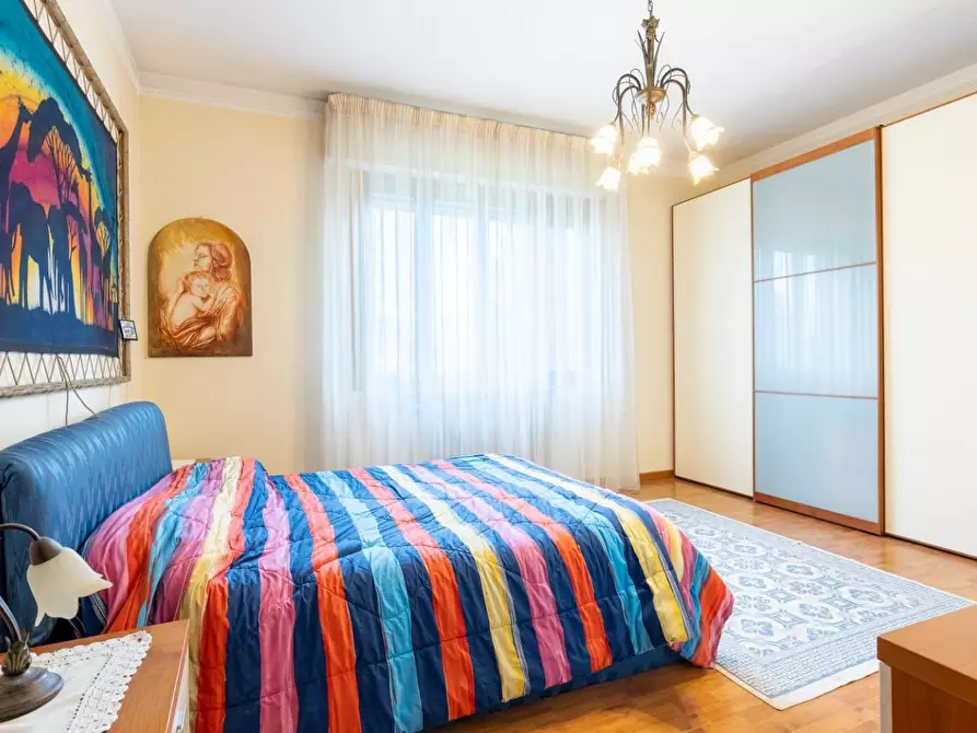 Immagine 14 di Villa in vendita  a Pisa