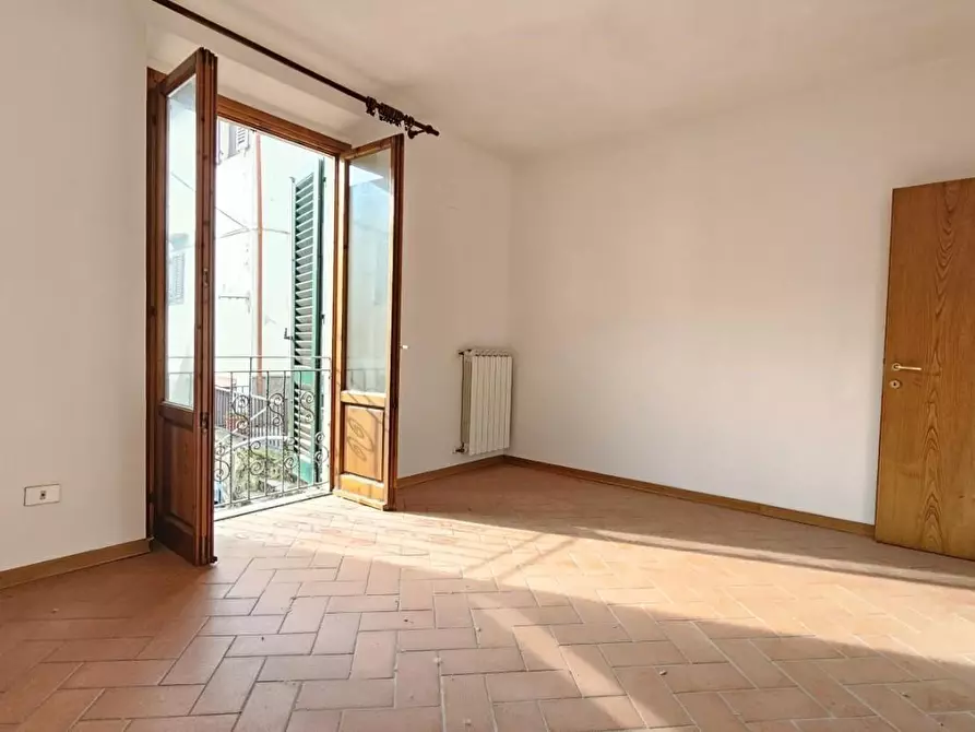 Immagine 18 di Appartamento in vendita  a Carmignano