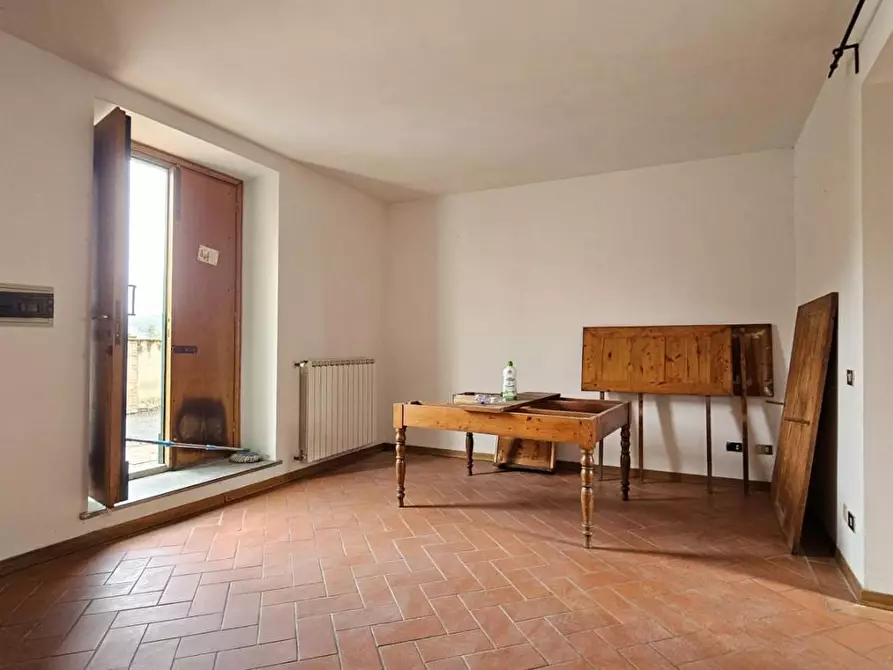 Immagine 5 di Appartamento in vendita  a Carmignano