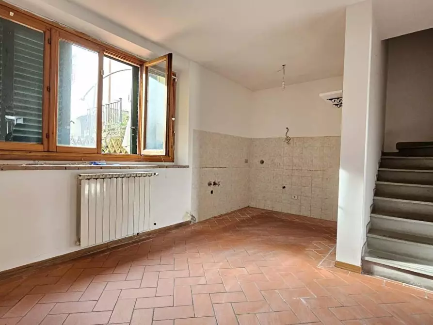 Immagine 7 di Appartamento in vendita  a Carmignano