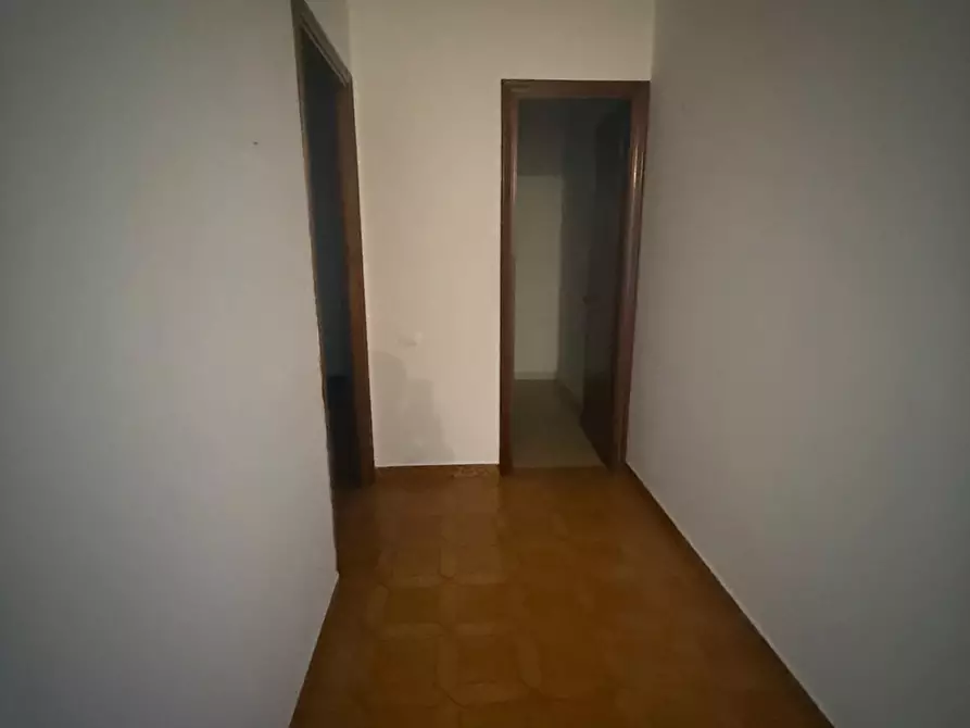 Immagine 9 di Appartamento in vendita  a Carrara