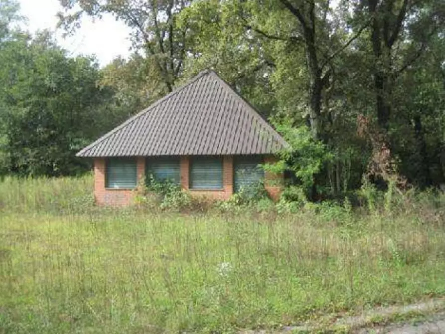 Immagine 2 di Capannone industriale in vendita  a Limbiate