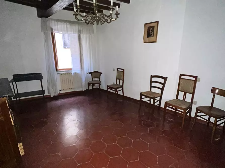 Immagine 11 di Appartamento in vendita  a Casole D'elsa