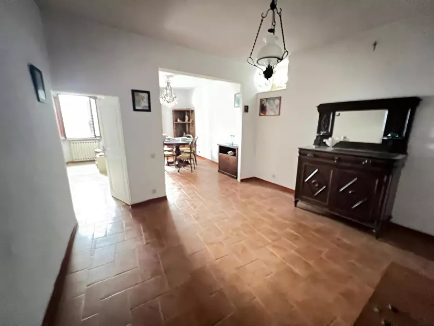 Immagine 2 di Appartamento in vendita  a Casole D'elsa