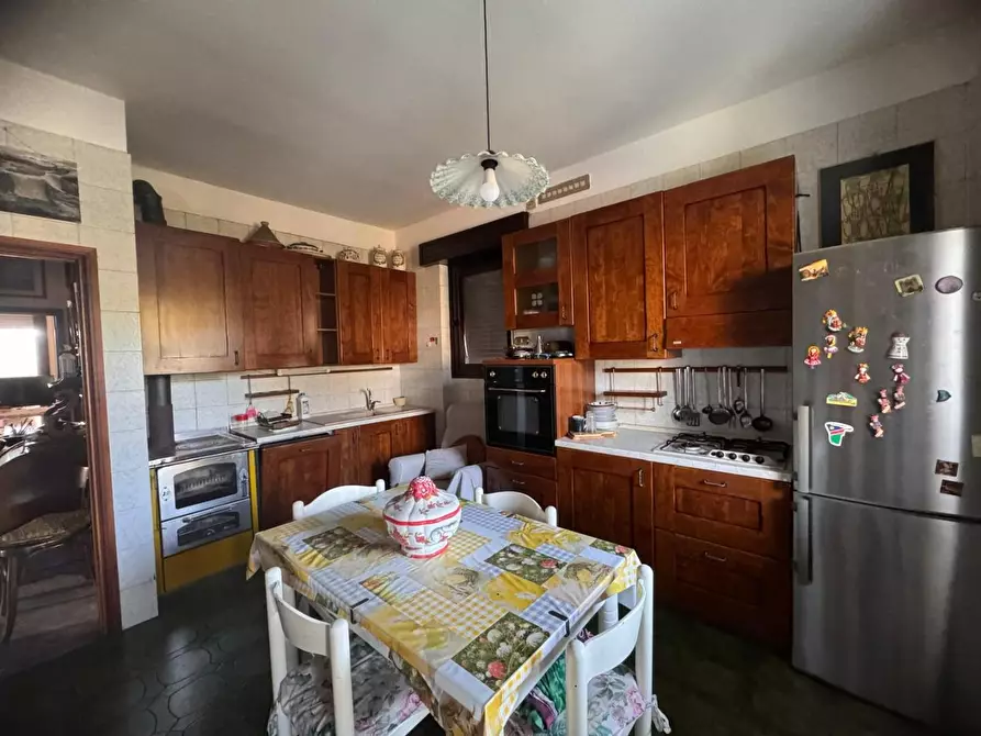 Immagine 6 di Villa in vendita  a Monticiano